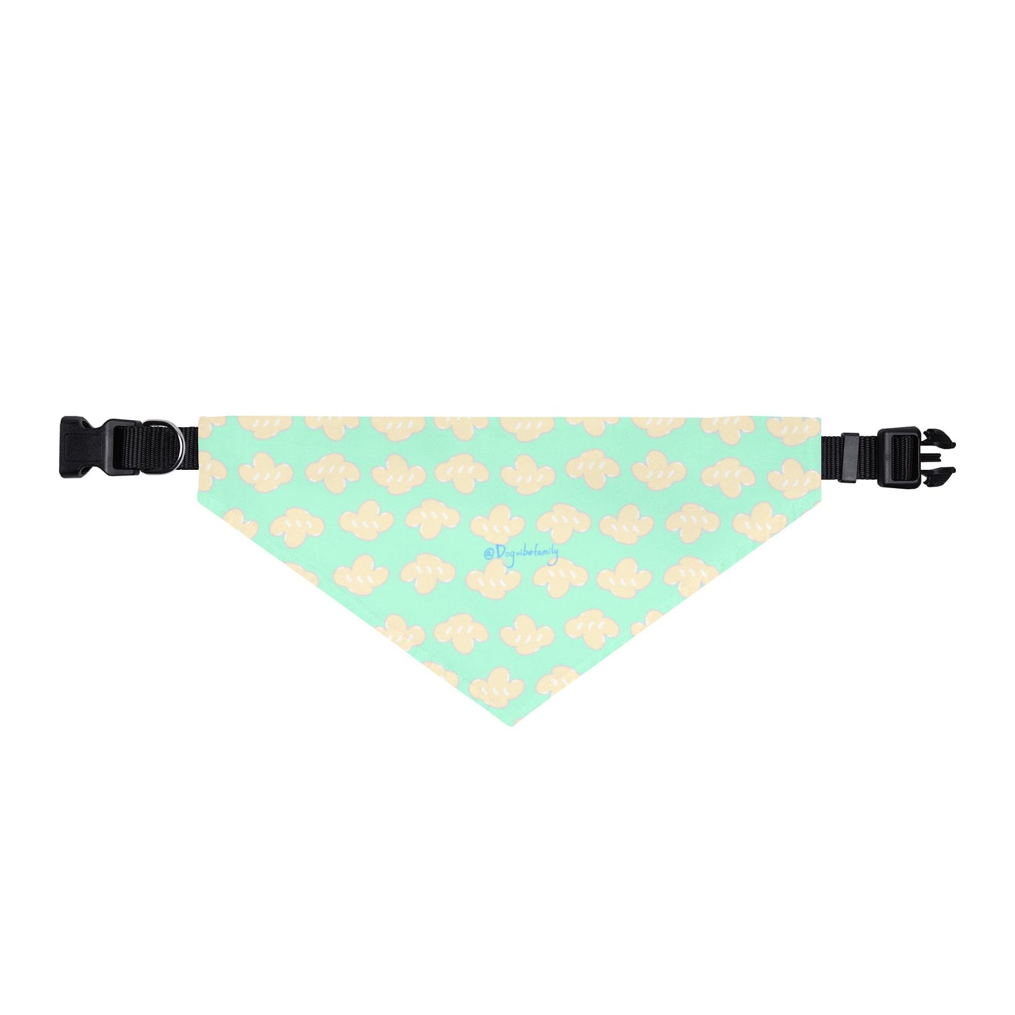 Mint Clover Clip-On Pet Bandana — Cute Floral Pattern Collar Accessory