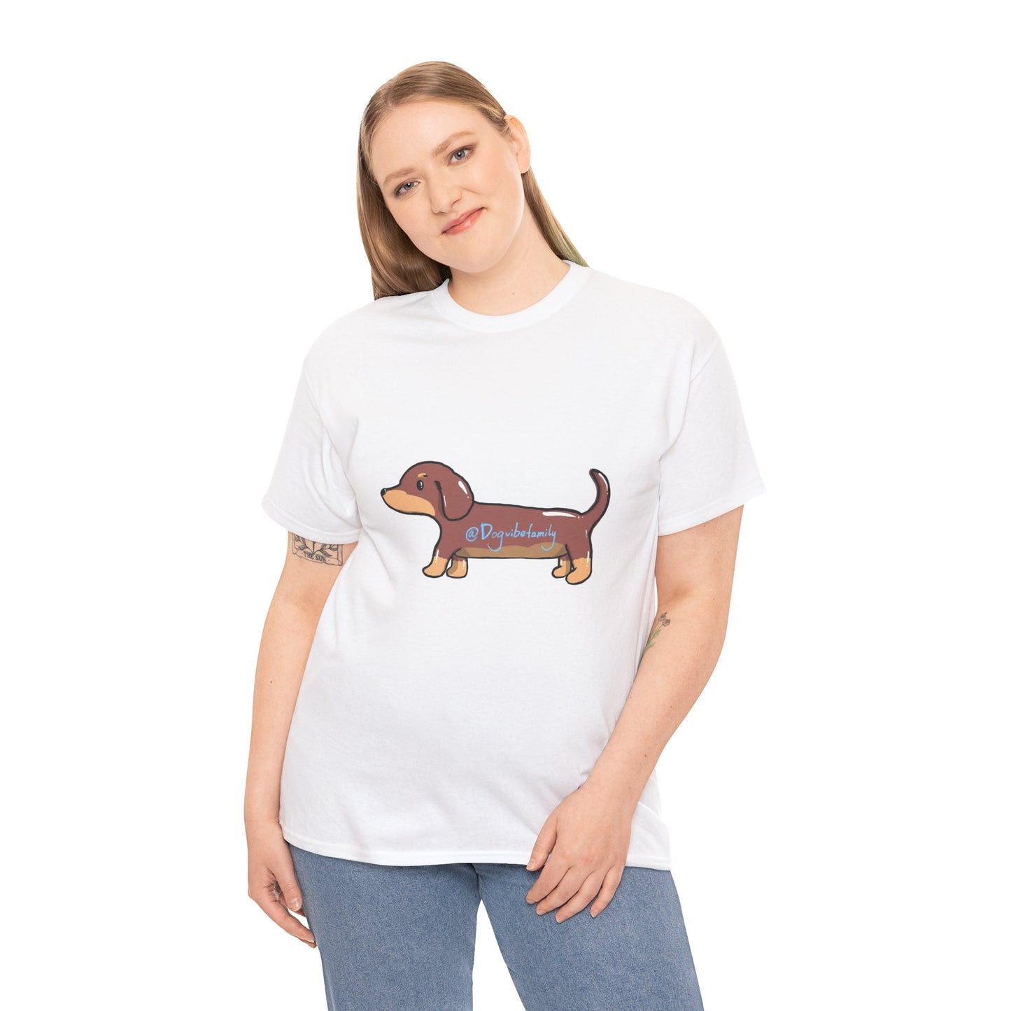 Dachshund Graphic Tee – Cute Wiener Dog / Doxie Shirt for Dog Moms & Dog Dads (Unisex Soft Cotton)